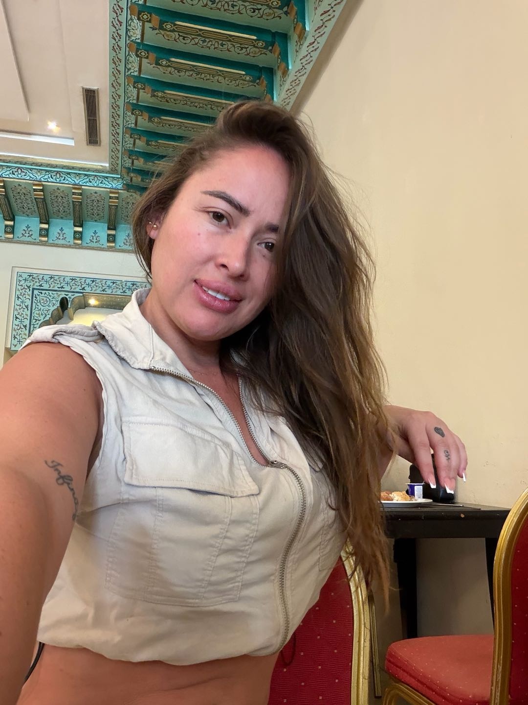 Karla from Spain, online on Chatiw.cc