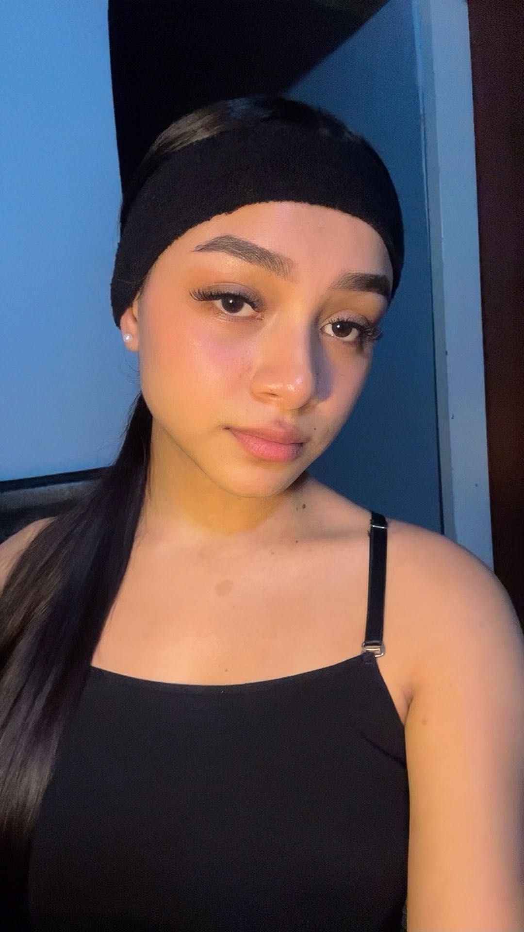 Mía from Venezuela, online for video chat on Chatiw.cc